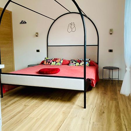 The Luxory Cat Bed & Breakfast Milan Exterior photo